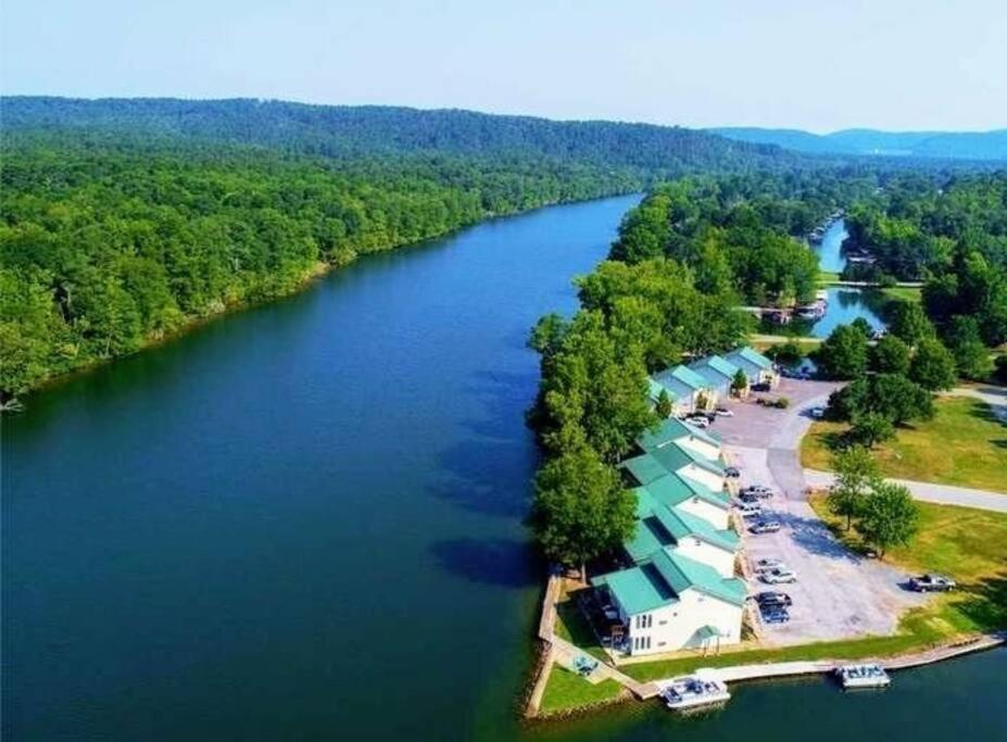 Perfect Lake Retreat Hot Springs Esterno foto